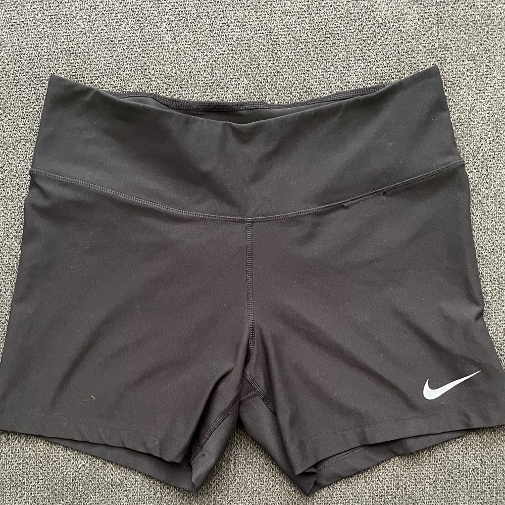 Nike black biker shorts size M